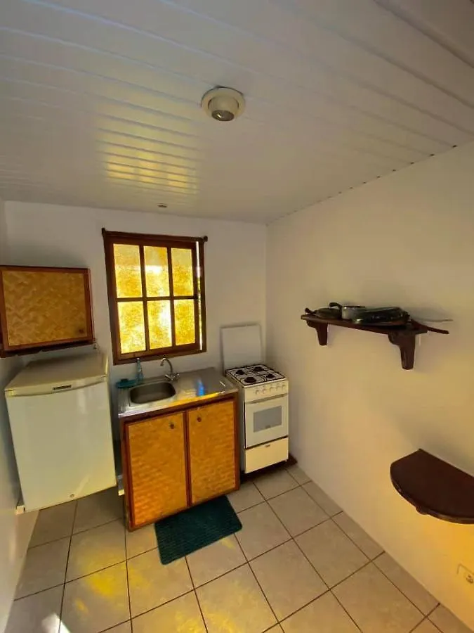 Haapiti Surf Lodge 0*,